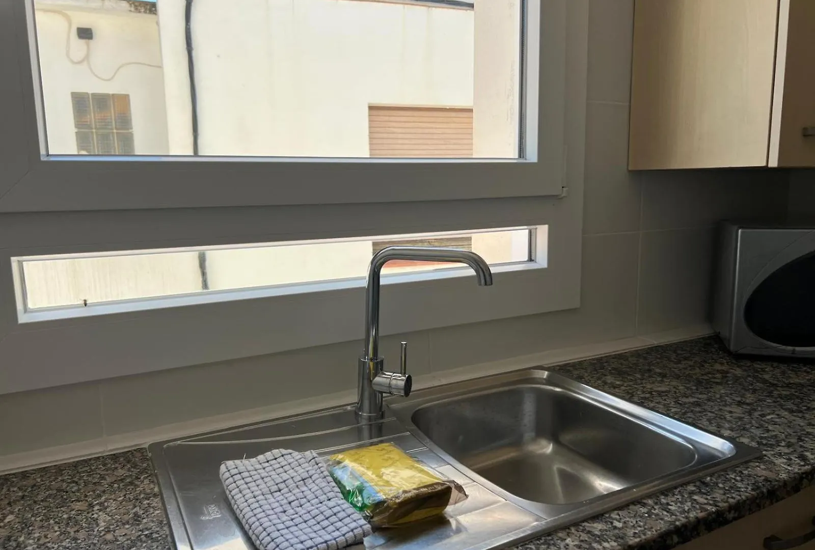 Bonito Apartamento En El Centro De Rosas Av-79 Apartmán